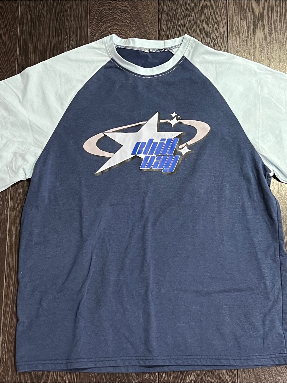 Oversized Blue T-Shirt with Star Graphic Chill rag size medium boys